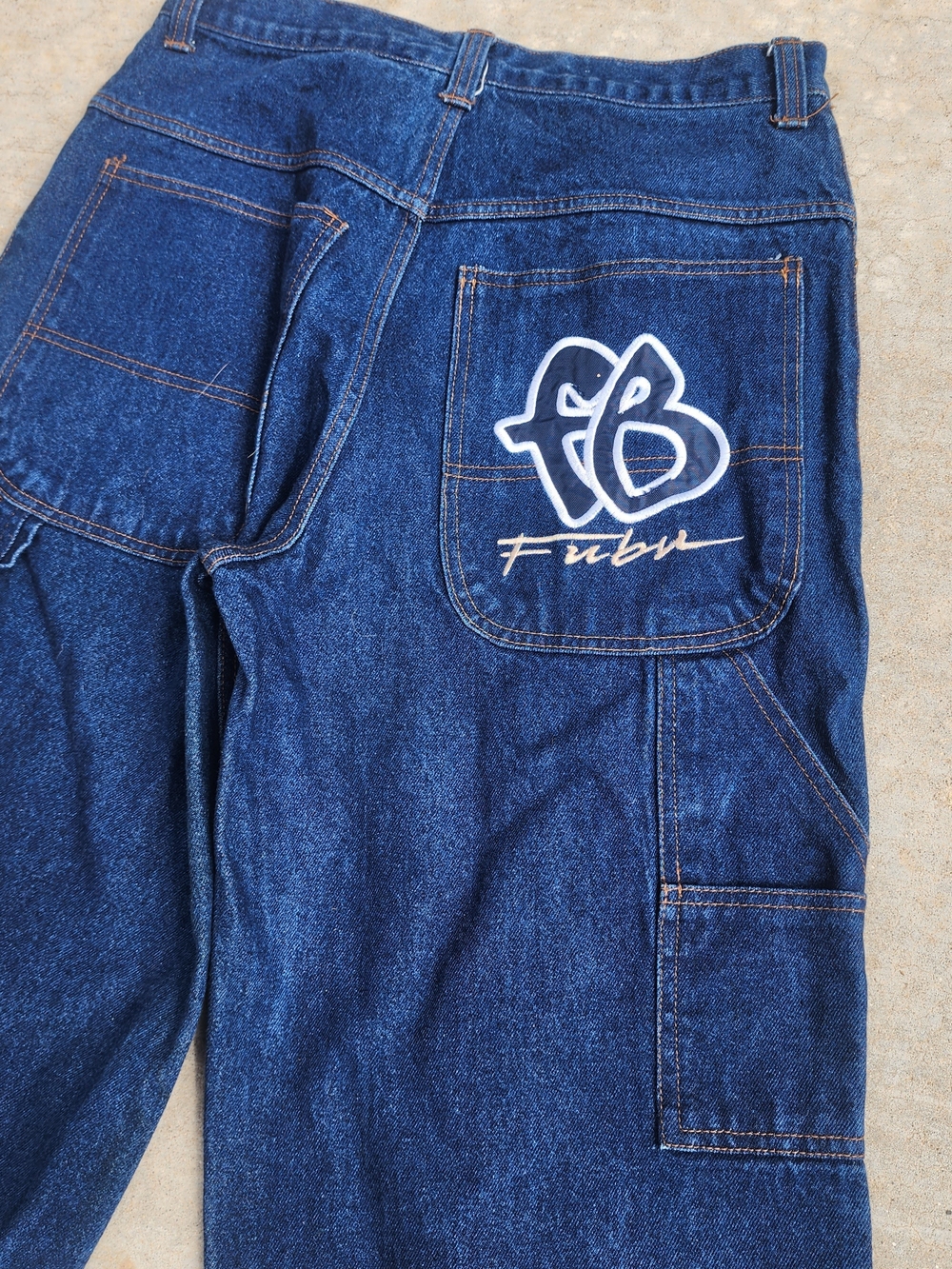 FUBU Vintage 90s Dark Blue Denim Baggy Carpenter Jeans with Pocket Logo, Sz 32 - Picture 2 of 8